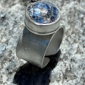 Cianite